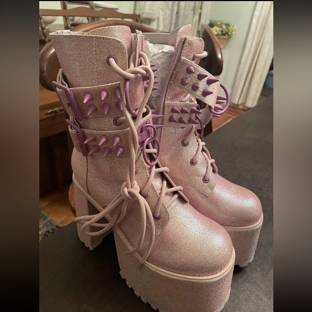 Sugar thrillz dollskill tempo tantrum size 6